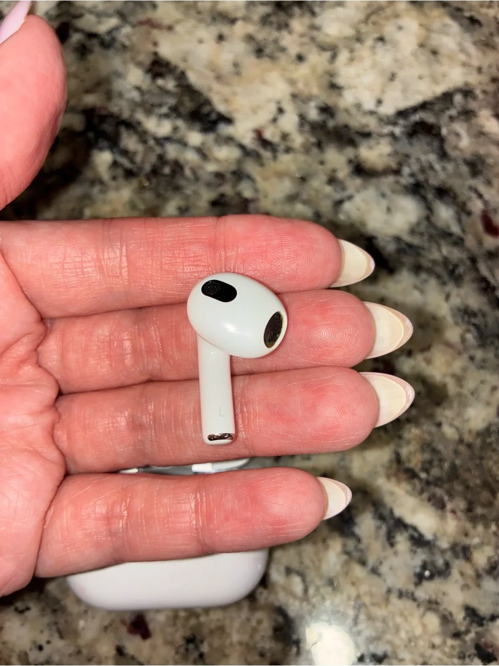 Apple AirPods (3rd generation)